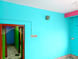 Room in 2.5 BHK Apartment at Kestopur – for Rent