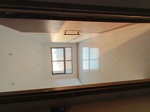 Room in 2 BHK Apartment at Kalpataru Immensa D, Kolshet Road – for Rent