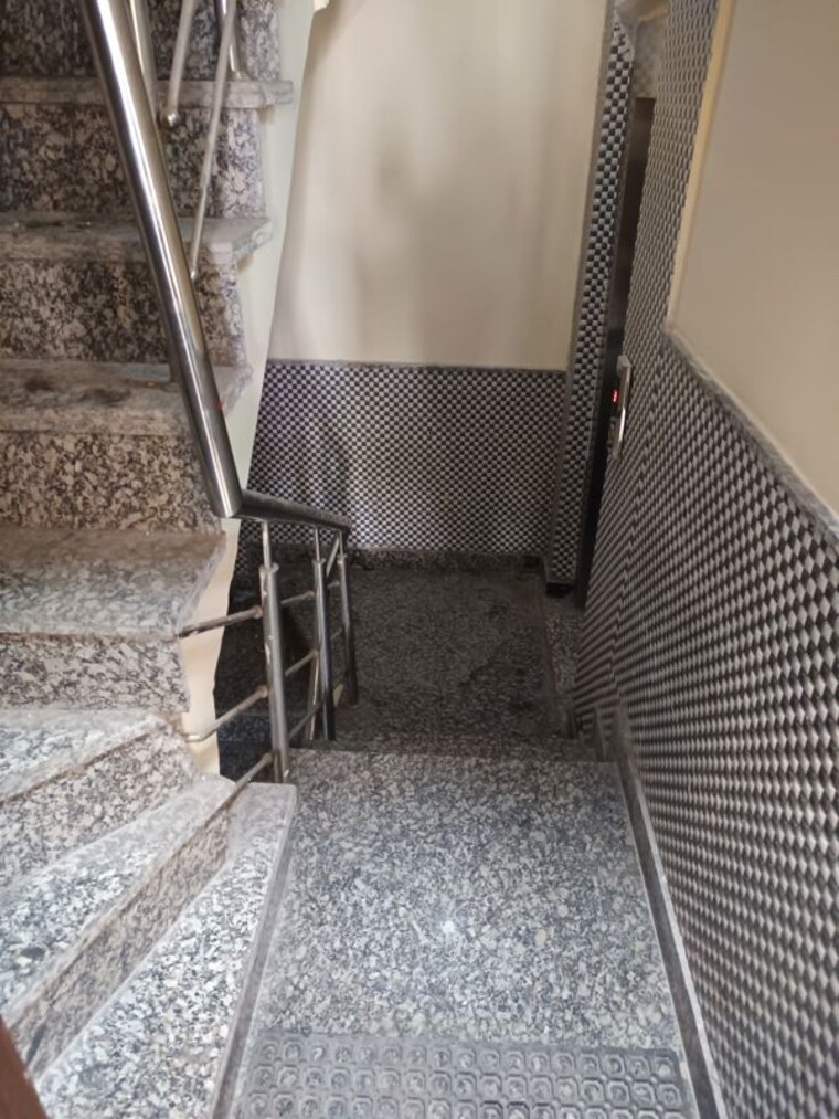 undefined, rohini sector 7 2 Bedroom 600 Sq.Ft. Builder Floor In Rohini Sector 7 Delhi 9725028