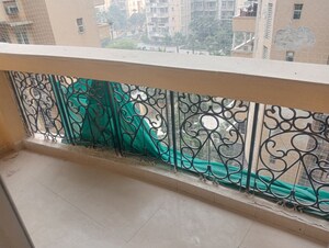 Balcony in 3.5 BHK Apartment at Parsvnath Green Ville, Sector 48 – for Sale