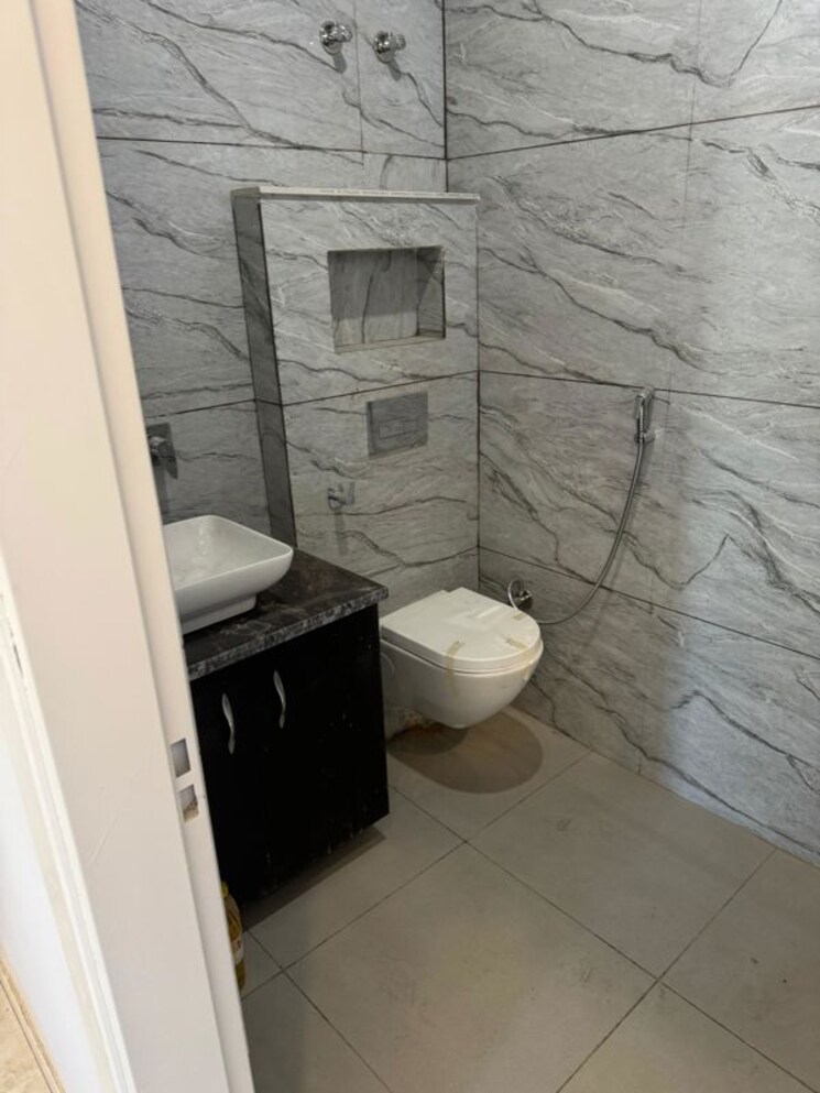 Bathroom, sahastradhara road 3 Bedroom 1700 Sq.Ft. Builder Floor In Sahastradhara Road Dehradun 9725046