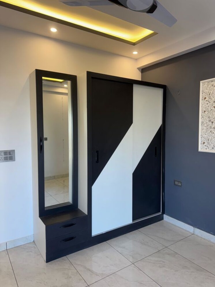 Room, sahastradhara road 3 Bedroom 1700 Sq.Ft. Builder Floor In Sahastradhara Road Dehradun 9725046