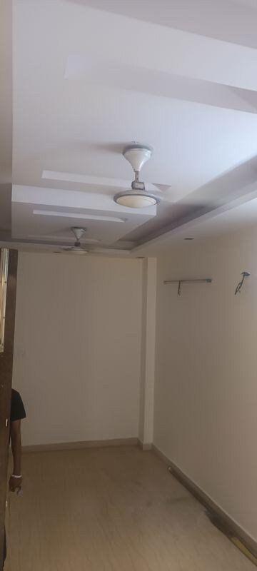 Room in 2 BHK Apartment at Rohini Sector 13 – for Sale