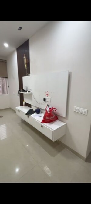 Furnished Amenities in 2 BHK Apartment at Shree Vardhman Green Court, Sector 90 – for Rent