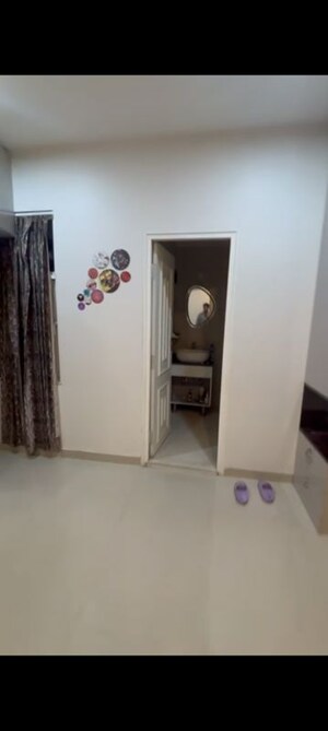 Furnished Amenities in 2 BHK Apartment at Shree Vardhman Green Court, Sector 90 – for Rent