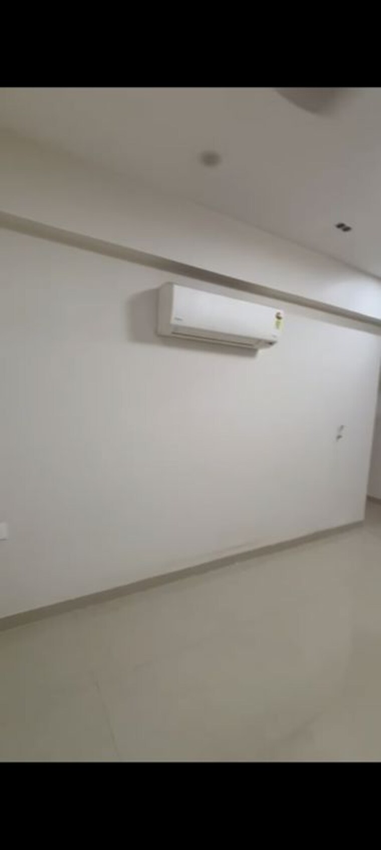 Room, shree-vardhman-green-court 2 Bedroom 690 Sq.Ft. Apartment In Sector 90 Gurgaon 9725068