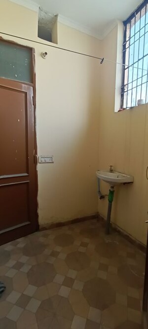 Bathroom in 1 RK Independent House at Patiala Road – for Rent