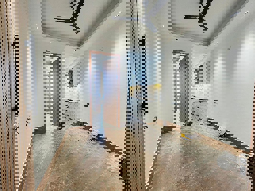 2 BHK + Servant Room Builder Floor For Rent in Saket 