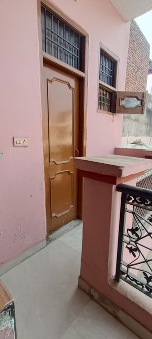 Furnished Amenities in 1.5 BHK Independent House at Patiala Road – for Rent