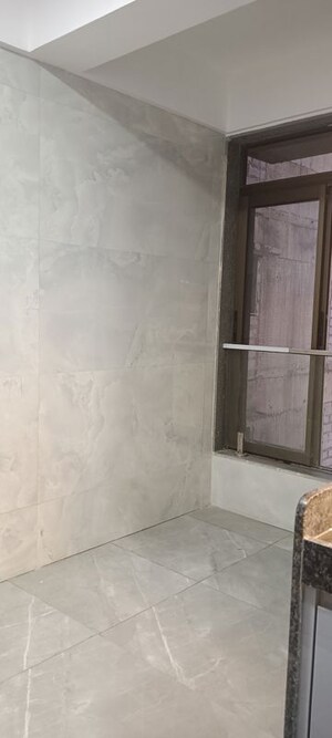 Room in 3 BHK Apartment at Hubtown Ruby, Andheri West – for Rent