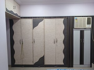 Room in 5 BHK Apartment at Regency Estate, Dombivli East – for Sale