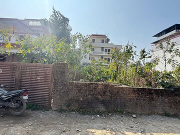  Plot For Sale in JakhaN-Rajpur Road