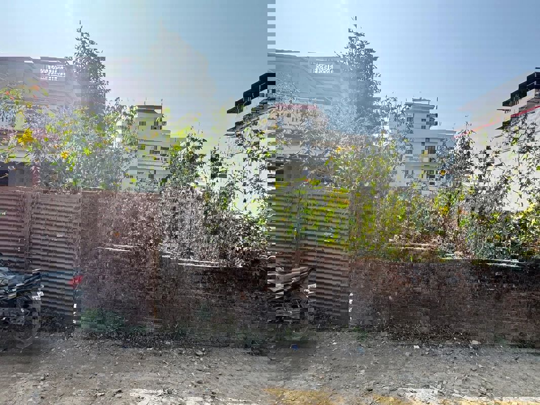 Plot For Sale in Doon Vihar