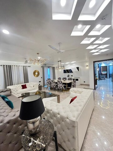 4 BHK Apartment For Rent in Omaxe Forest Spa, Sector 93b