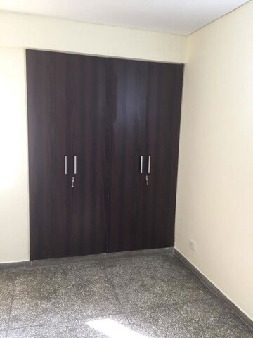 Room in 1 BHK Builder Floor at Vasant Vihar – for Rent