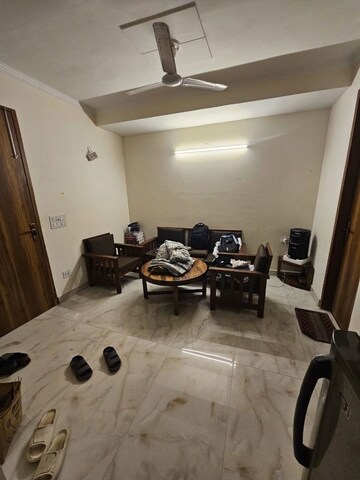Room in 1 BHK Apartment at Saket – for Rent