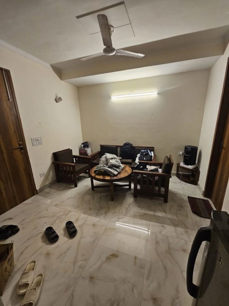Room, saket 1 Bedroom 500 Sq.Ft. Apartment In Saket Delhi 9725146