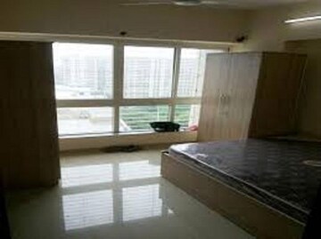 Room in 2 BHK Apartment at Lal Bahadur Shastri Nagar – for Rent