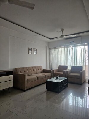 2 BHK Apartment For Rent in Lokhandwala Harmony, Worli