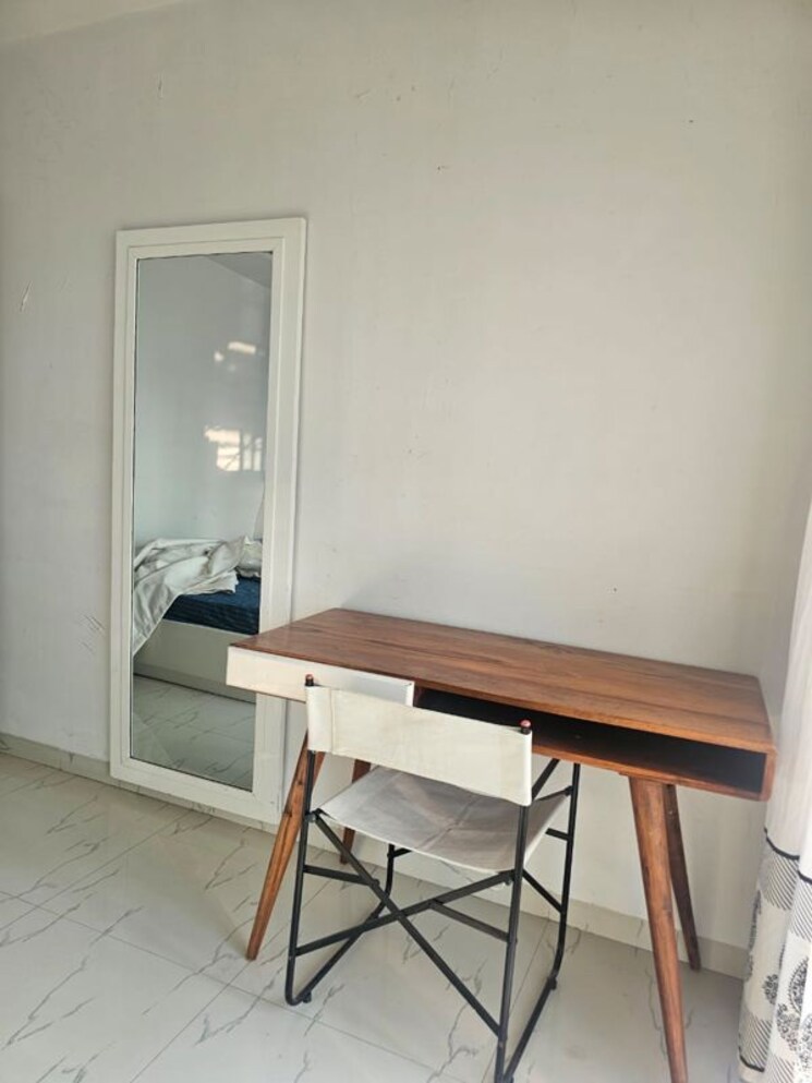 Room, lokhandwala-harmony 2 Bedroom 900 Sq.Ft. Apartment In Worli Mumbai 9725163