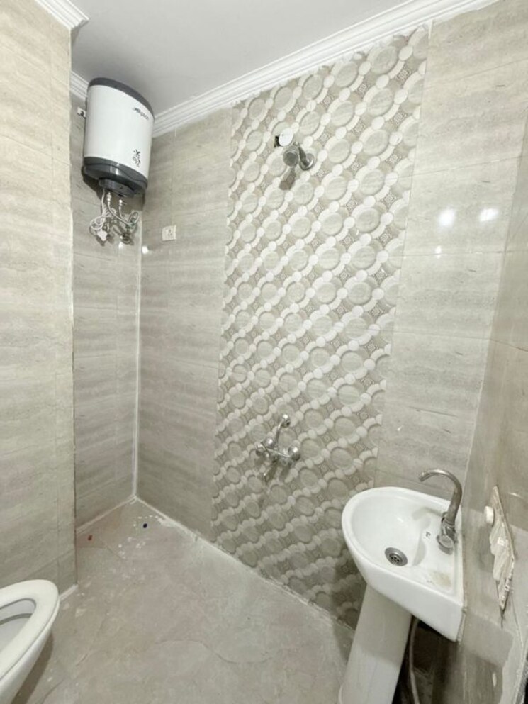 Bathroom, saket 2 Bedroom 900 Sq.Ft. Apartment In Saket Delhi 9725178
