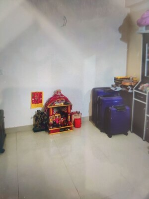 Furnished Amenities in 2 BHK Apartment at Adore Happy Homes, Sector 86 – for Rent