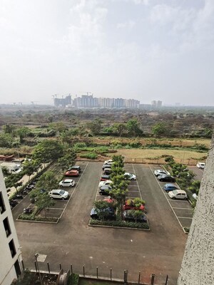 Master Bedroom in 2 BHK Apartment at Lodha Downtown, Dombivli East – for Sale