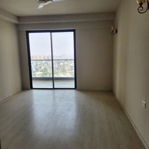 Room in 3 BHK Apartment at M3M Heights, Sector 65 – for Sale