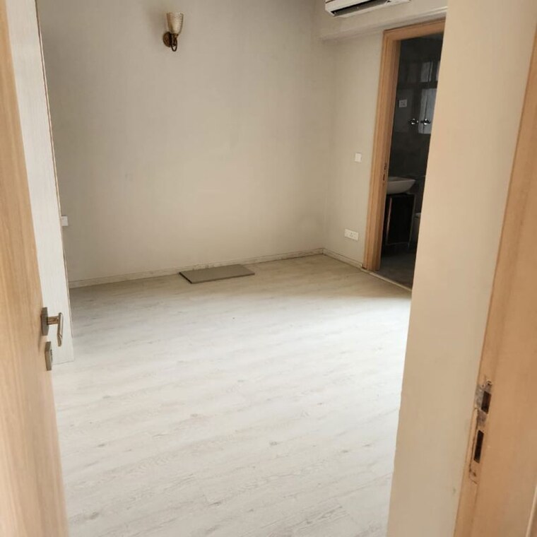 Room, m3m-heights 3 Bedroom 2020 Sq.Ft. Apartment In Sector 65 Gurgaon 9725216