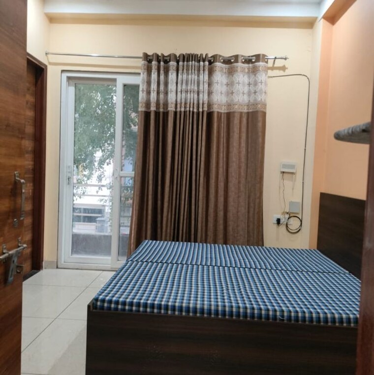 Bedroom, huda-staff-colony 2 Bedroom 104 Sq.Yd. Builder Floor In Durga Colony Gurgaon 9725255