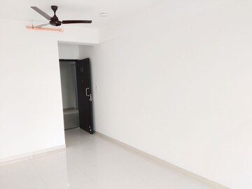 Room in 2 BHK Apartment at UK Iridium, Kandivali East – for Rent