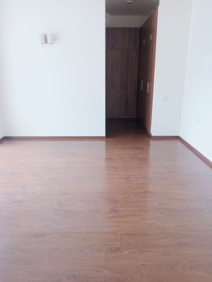 Room, ireo-victory-valley 3.5 Bedroom 2452 Sq.Ft. Apartment In Sector 67 Gurgaon 9725283