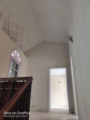 Furnished Amenities in 3 BHK Apartment at Orchid Petals, Sector 49 – for Rent