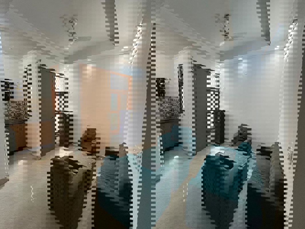 1 BHK Builder Floor For Rent in Neb Sarai 