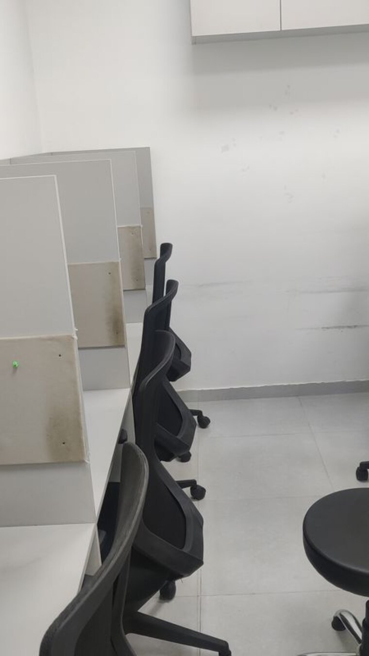 undefined, vishwa-plan-s-business-park Commercial Office Space 400 Sq.Ft. In Nerul Navi Mumbai 9725300