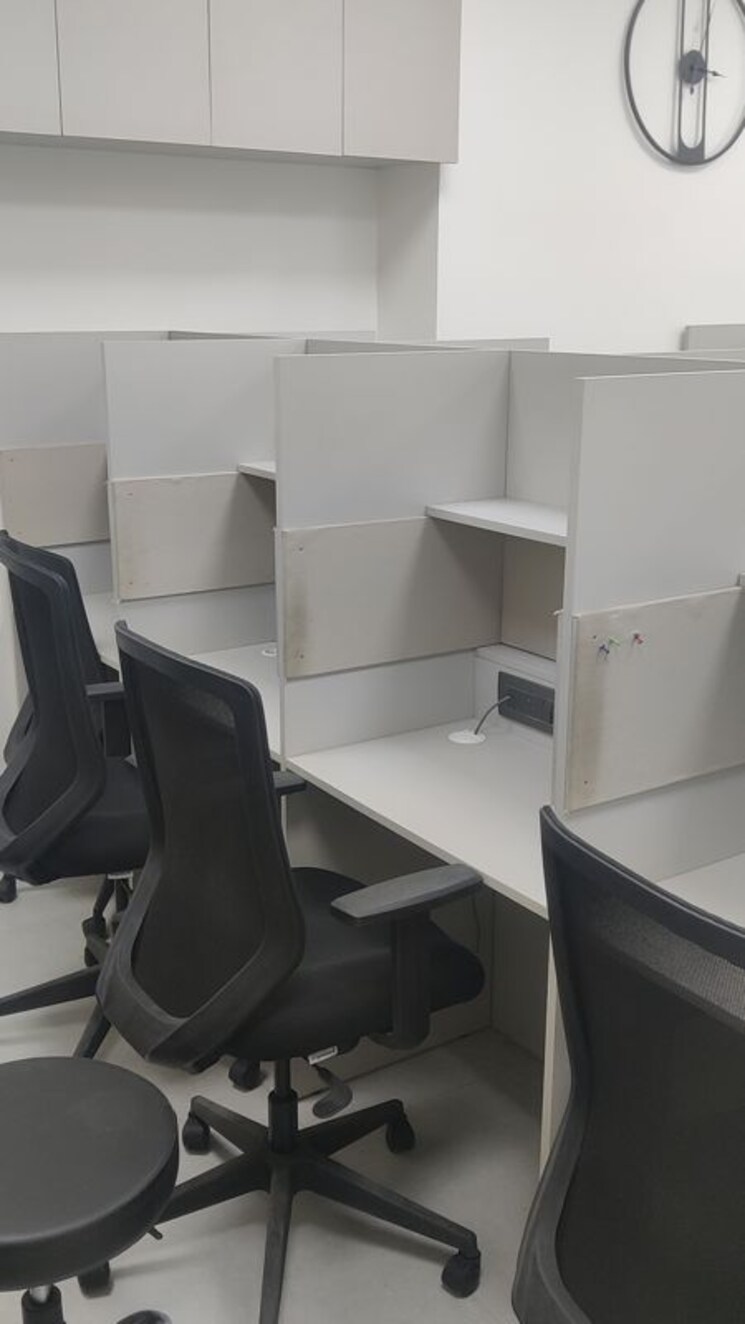 Team Area, vishwa-plan-s-business-park Commercial Office Space 400 Sq.Ft. In Nerul Navi Mumbai 9725300