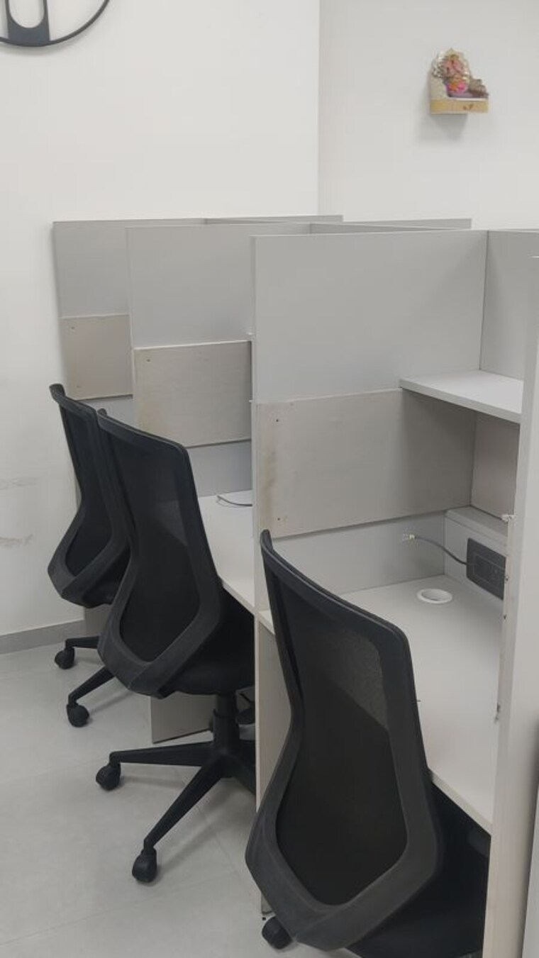 Team Area, vishwa-plan-s-business-park Commercial Office Space 400 Sq.Ft. In Nerul Navi Mumbai 9725300