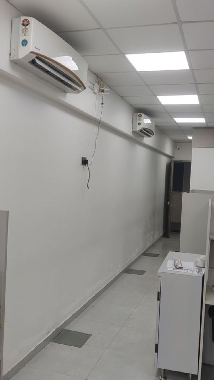 undefined, vishwa-plan-s-business-park Commercial Office Space 400 Sq.Ft. In Nerul Navi Mumbai 9725300