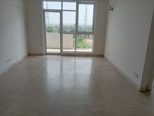 Room in 3 BHK Apartment at Ireo The Corridors, Sector 67a – for Rent