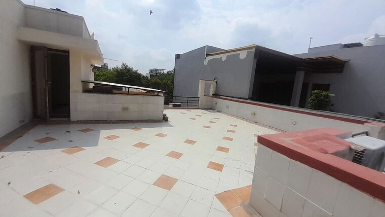 Kitchen, nirvana-country-birch-court 4 Bedroom 360 Sq.Yd. Villa In Sector 50 Gurgaon 9725340