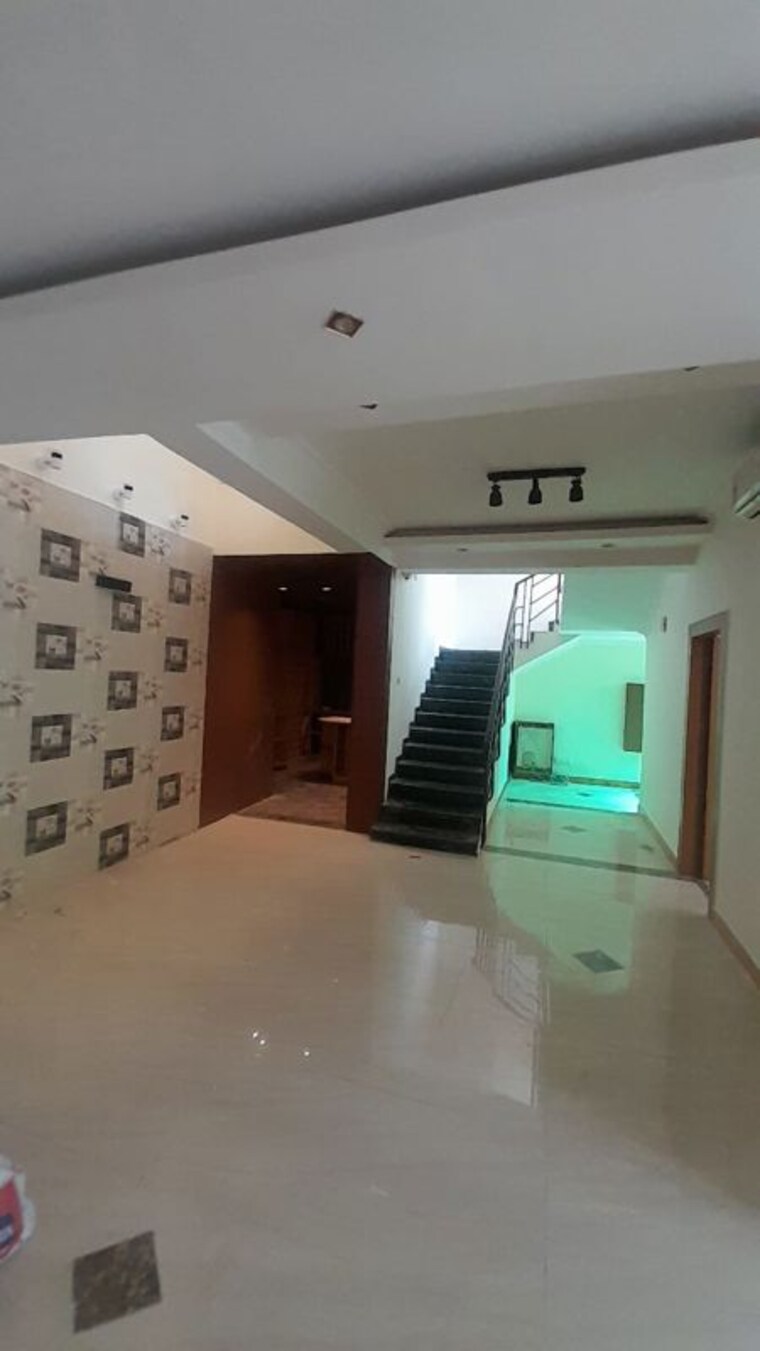 Living Room, nirvana-country-birch-court 4 Bedroom 360 Sq.Yd. Villa In Sector 50 Gurgaon 9725340