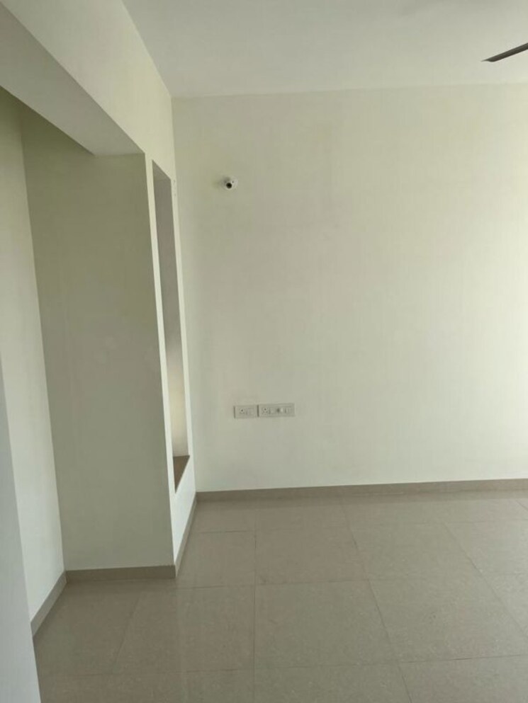 Room, kalpataru-paramount 2 Bedroom 672 Sq.Ft. Apartment In Kapur Bawdi Thane 9725357