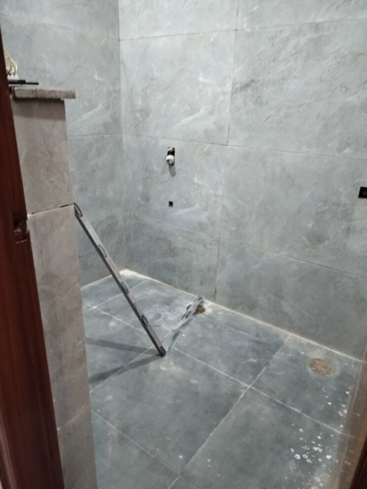 Bathroom, dhakoli 3 Bedroom 128 Sq.Ft. Builder Floor In Dhakoli Zirakpur 9725398