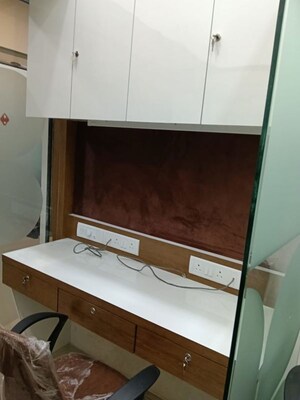  Office Space For Rent in Express Zone, Malad East