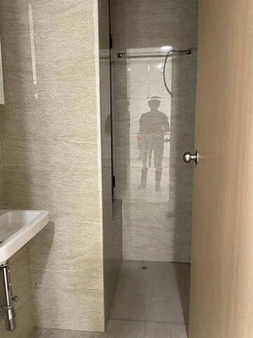 Bathroom in 3 BHK Apartment at Gurukul CHS Matunga, Matunga East – for Rent