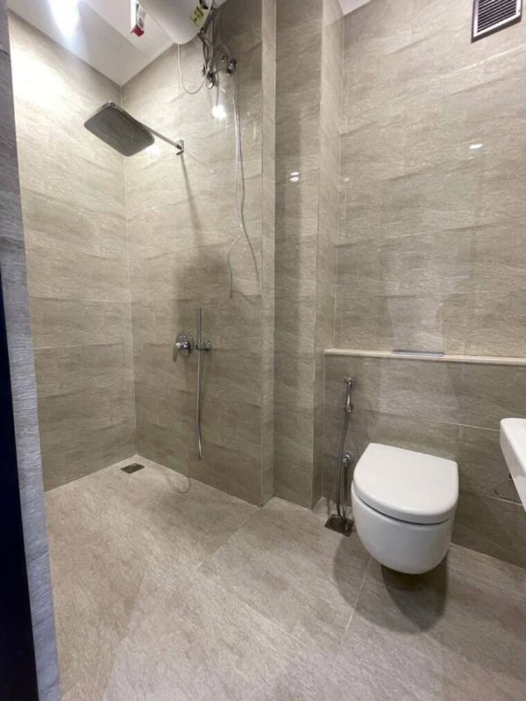 Bathroom, gurukul-chs-matunga 3 Bedroom 1330 Sq.Ft. Apartment In Matunga East Mumbai 9725399