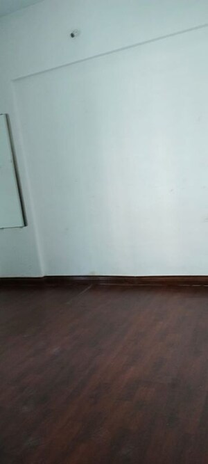 Room in 2 BHK Apartment at Sanskruti Jardin, Baner – for Rent