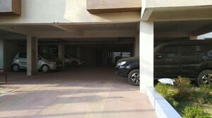 Parking in 3 BHK Builder Floor at Lowadih – for Sale
