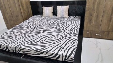 Bedroom in Studio Builder Floor at Sector 55 – for Rent