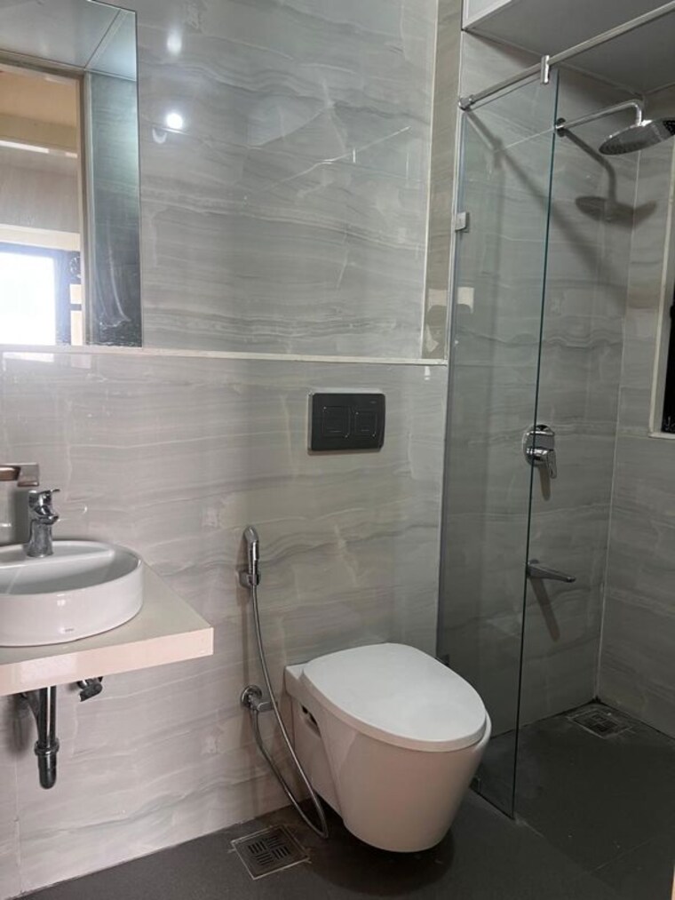 Bathroom, dosti-eastern-bay-phase-2 2 Bedroom 686 Sq.Ft. Apartment In Wadala Mumbai 9725465